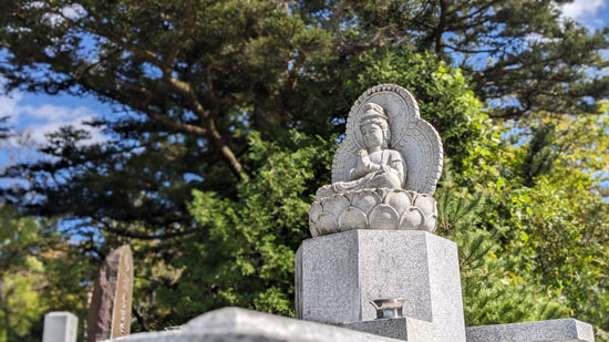 永代供養いたします。　宮城蔵王霊園内にある永代供養墓。